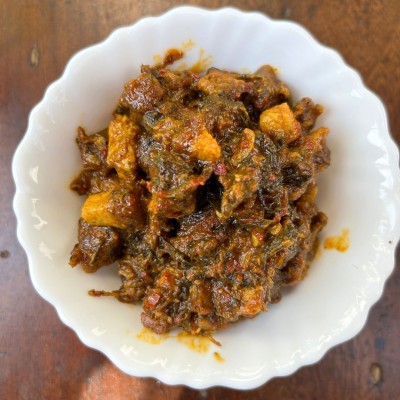 Pork with Roselle Leaves
